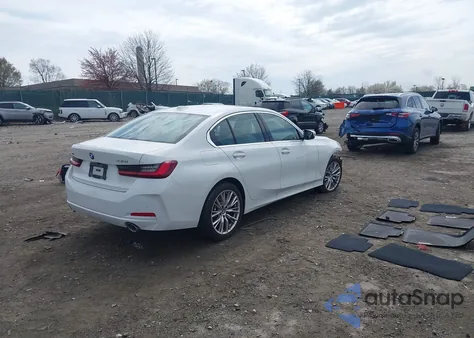 2024 BMW 3 Series 330I xDrive z USA, uszkodzony, nr VIN 3MW89FF02R8E25433